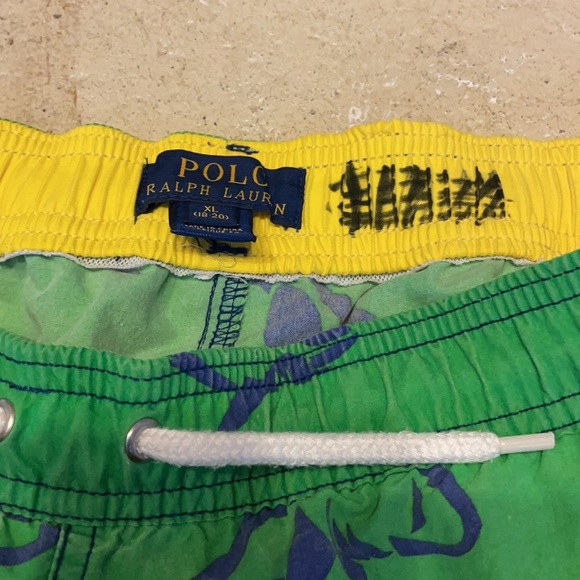Polo Ralph Lauren Green shark swim trunks pockets - Picture 6 of 6